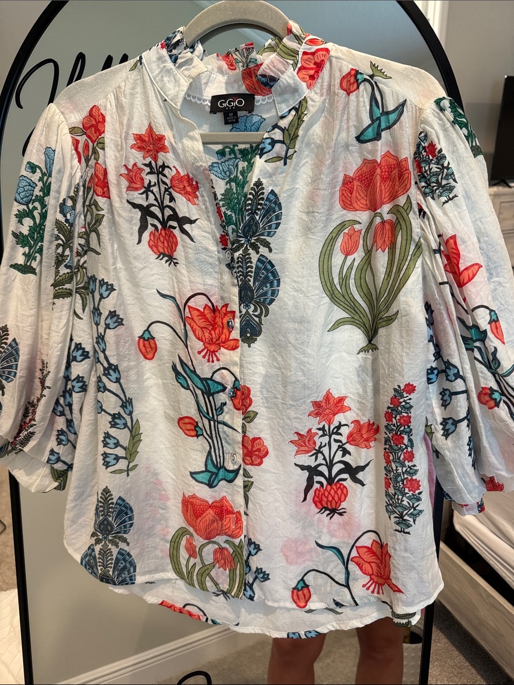 White Floral Puff-Sleeve Blouse - Red & Blue Floral